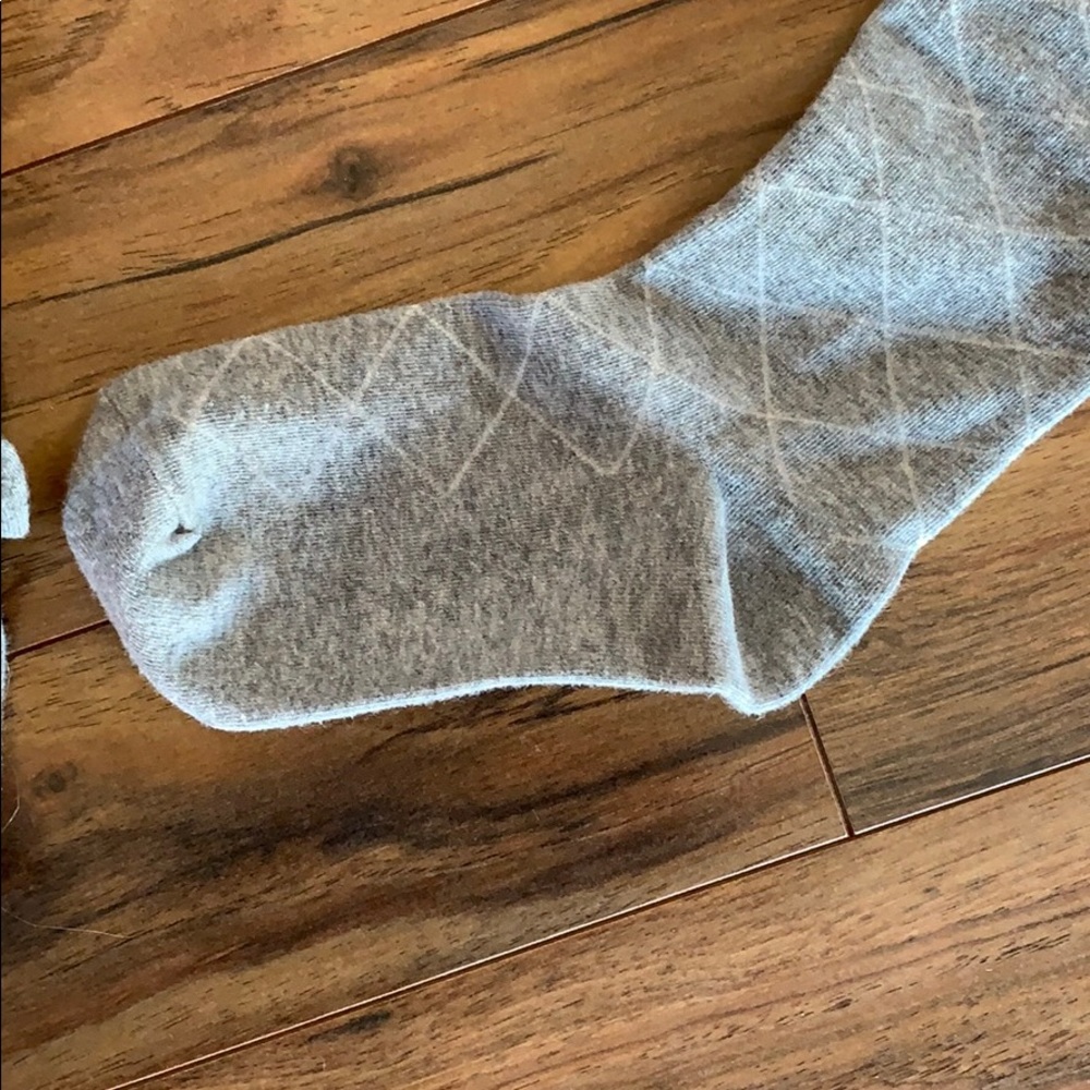 Light grey with white tights. - Picture 3 of 4